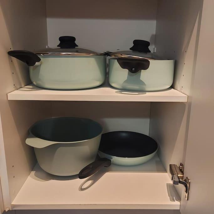Stylish Station Apartment In Rochester With Free Parking Wainscot Eksteriør billede